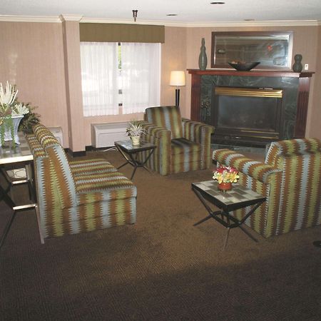 La Quinta Inn By Wyndham Kansas City North North Kansas City Εξωτερικό φωτογραφία